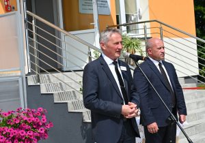 Wojewoda Świetokrzyski Pan Zbigniew Koniusz podziękował za podjęcie działań w zapewnieniu opieki dla Seniorów z Gminy Osiek.